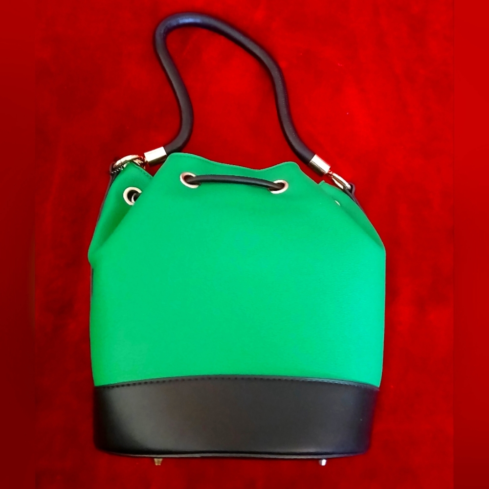 Bucket bag - Picture 2 of 2